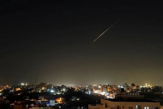  伊朗战争两周，美方强势遇阻，霍尔木兹海峡成关键博弈点。 新闻 伊朗战争两周，美方强势遇阻，霍尔木兹海峡成关键博弈点。 新闻 伊朗战争两周，美方强势遇阻，霍尔木兹海峡成关键博弈点。 新闻