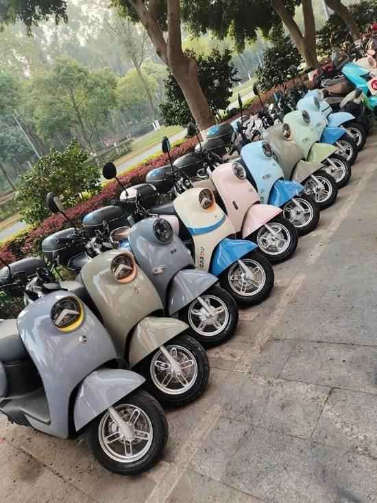  警惕消费陷阱层层设伏；漂白食品藏隐患，AI荐股成圈套，老年人成围猎目标。 新闻 警惕消费陷阱层层设伏；漂白食品藏隐患，AI荐股成圈套，老年人成围猎目标。 新闻 警惕消费陷阱层层设伏；漂白食品藏隐患，AI荐股成圈套，老年人成围猎目标。 新闻