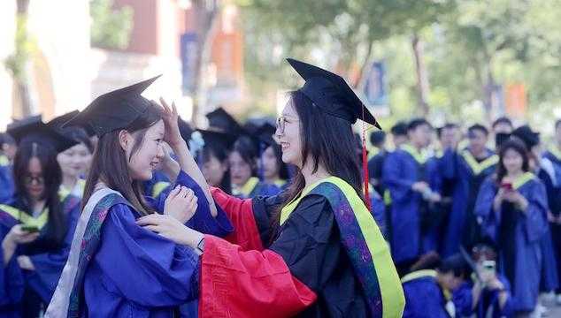  权力结构内幕：揭秘医学界科研与临床的双重囚笼 IT技术 权力结构内幕：揭秘医学界科研与临床的双重囚笼 IT技术