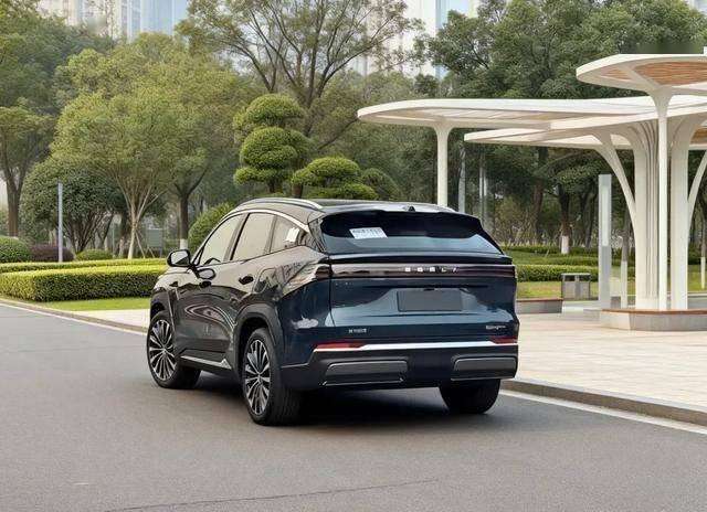  实测解析：吉利银河M7如何用1730km续航打破插混天花板 汽车科技