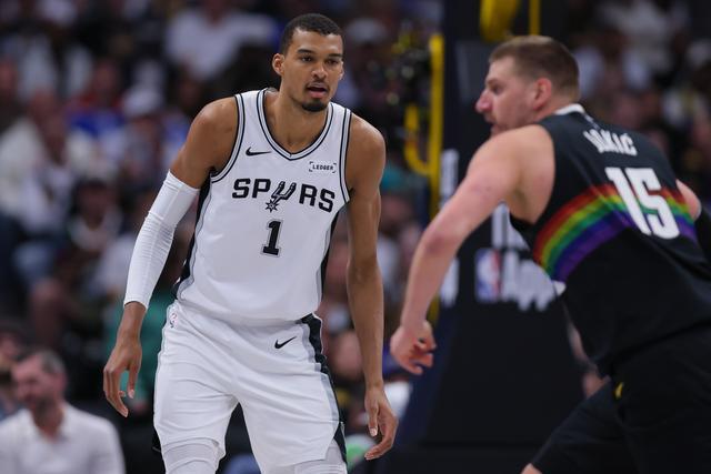  数据复盘：雷霆为何能锁定西部第一？从百回合净胜分拆解各队竞争力 体育新闻